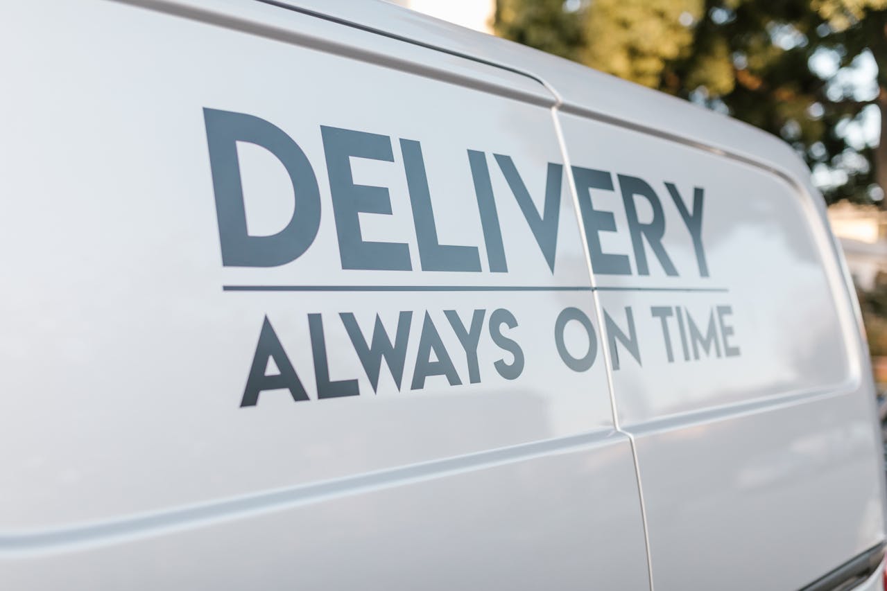 Top Reasons Why Your Fleet Graphics Are Bubbling and How to Fix It