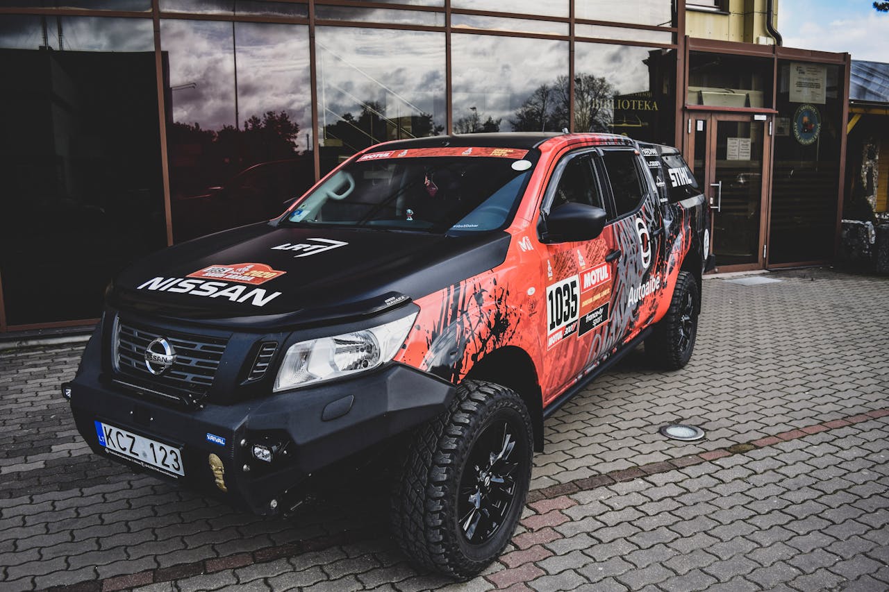 The Basics of Custom Vehicle Graphics for Fleet Owners